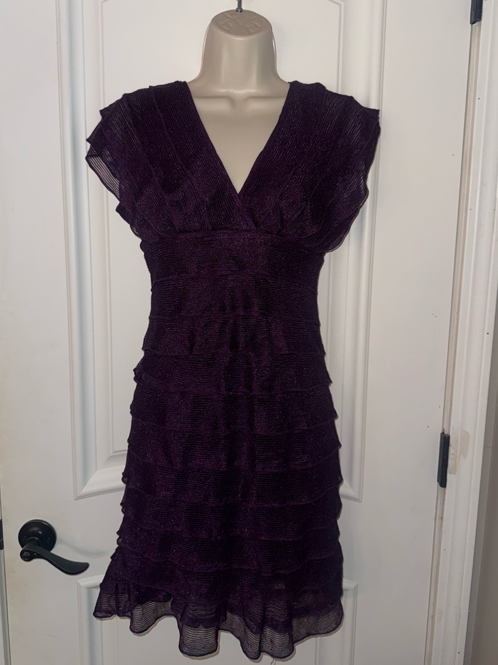 Max studio size small Deep Plum Tiered V-Neck Dress